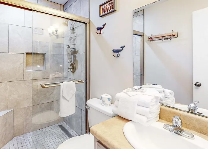 Bright & Beautiful With Shared Pool Boat & Fishing Pier Balcony Ac Holiday home Gulf Shores