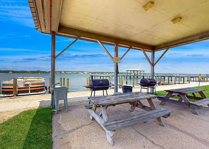 Holiday home Bright & Beautiful With Shared Pool Boat & Fishing Pier Balcony Ac *