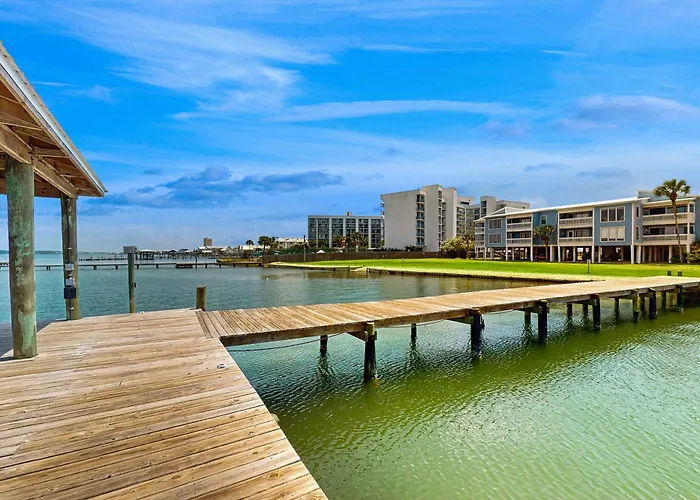 Bright & Beautiful With Shared Pool Boat & Fishing Pier Balcony Ac * Gulf Shores