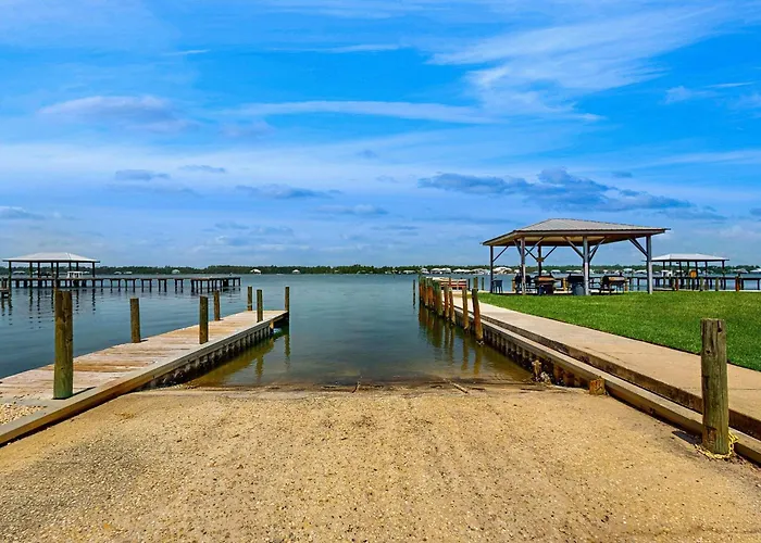 Bright & Beautiful With Shared Pool Boat & Fishing Pier Balcony Ac * Gulf Shores